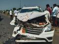Former BJP MLA Vijayraj Shinde injured in car crash on Akola-Amravati road - Hindi News | Former BJP MLA Vijayraj Shinde injured in car crash on Akola-Amravati road | Latest maharashtra News at Lokmattimes.com