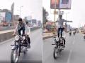 WATCH: Young Man Performs Dangerous Stunt on Chhatrapati Sambhajinagar's Jalna Road, Video Goes Viral - Hindi News | WATCH: Young Man Performs Dangerous Stunt on Chhatrapati Sambhajinagar's Jalna Road, Video Goes Viral | Latest social-viral News at Lokmattimes.com
