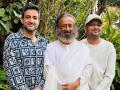 Siddharth Anand Meets Gurudev Sri Sri Ravi Shankar; Says ‘White’ Honors India’s Glory - Hindi News | Siddharth Anand Meets Gurudev Sri Sri Ravi Shankar; Says ‘White’ Honors India’s Glory | Latest entertainment News at Lokmattimes.com