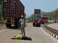 Unusual protest tactics: Resident creates chaos by lying on Mumbai-Goa National Highway - Hindi News | Unusual protest tactics: Resident creates chaos by lying on Mumbai-Goa National Highway | Latest maharashtra News at Lokmattimes.com