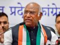 Mumbai: Strength of opposition alliance making govt nervous, says Kharge at INDIA bloc meet - Hindi News | Mumbai: Strength of opposition alliance making govt nervous, says Kharge at INDIA bloc meet | Latest maharashtra News at Lokmattimes.com