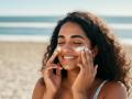 Is Sunscreen Safe for Daily Use? Know How to Protect Your Skin from UV Rays - Hindi News | Is Sunscreen Safe for Daily Use? Know How to Protect Your Skin from UV Rays | Latest lifestyle News at Lokmattimes.com