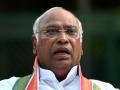Kharge calls PM Modi 'poisonous snake' BJP demands apology from Congress - Hindi News | Kharge calls PM Modi 'poisonous snake' BJP demands apology from Congress | Latest politics News at Lokmattimes.com