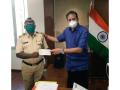 Mumbai Police: Head Constable donates Rs 10,000 to CM's COVID-19 relief fund - Hindi News | Mumbai Police: Head Constable donates Rs 10,000 to CM's COVID-19 relief fund | Latest maharashtra News at Lokmattimes.com