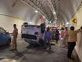 Mumbai Coastal Road Accident: Car Overturns After Skidding on Wet Surface in Southbound Tunnel; Driver Escapes Unhurt, Video Surfaces - Hindi News | Mumbai Coastal Road Accident: Car Overturns After Skidding on Wet Surface in Southbound Tunnel; Driver Escapes Unhurt, Video Surfaces | Latest mumbai News at Lokmattimes.com
