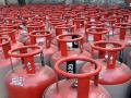 Oil Companies Slash Price of 19 kg Commercial Cylinders by Rs 30; Check Rates - Hindi News | Oil Companies Slash Price of 19 kg Commercial Cylinders by Rs 30; Check Rates | Latest national News at Lokmattimes.com