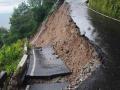 Darjeeling Landslide: At Least 14 Dead as Heavy Rain Batters West Bengal; Tourist Spots Closed - Hindi News | Darjeeling Landslide: At Least 14 Dead as Heavy Rain Batters West Bengal; Tourist Spots Closed | Latest national News at Lokmattimes.com