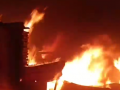 Delhi Fire: Massive Blaze Erupts at Factory Near Hanuman Dharam Kanta in Nilothi Village (Watch Video) - Hindi News | Delhi Fire: Massive Blaze Erupts at Factory Near Hanuman Dharam Kanta in Nilothi Village (Watch Video) | Latest national News at Lokmattimes.com