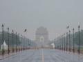 Delhi Weather Update: Dense Fog Blankets the Region, Rainfall Expected To Impact on Flight Operations - Hindi News | Delhi Weather Update: Dense Fog Blankets the Region, Rainfall Expected To Impact on Flight Operations | Latest national News at Lokmattimes.com