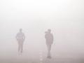 Poor Visibility Due to Dense Fog in Delhi and North India; Airlines Advise Checking Flight Status - Hindi News | Poor Visibility Due to Dense Fog in Delhi and North India; Airlines Advise Checking Flight Status | Latest national News at Lokmattimes.com