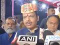Chhath Puja 2024: Maharashtra Dy CM Devendra Fadnavis Offers Prayers At Juhu Chowpatty (Watch Video) - Hindi News | Chhath Puja 2024: Maharashtra Dy CM Devendra Fadnavis Offers Prayers At Juhu Chowpatty (Watch Video) | Latest mumbai News at Lokmattimes.com