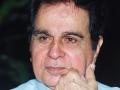 Dilip Kumar Death: Mortal remains of late actor taken to residence, security beefed up - Hindi News | Dilip Kumar Death: Mortal remains of late actor taken to residence, security beefed up | Latest entertainment News at Lokmattimes.com