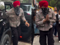 Diljit Dosanjh Spotted on Pune’s FC Road? Viral Video Leaves Fans Shocked and Confused! - Hindi News | Diljit Dosanjh Spotted on Pune’s FC Road? Viral Video Leaves Fans Shocked and Confused! | Latest social-viral News at Lokmattimes.com