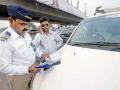 Mumbai traffic police fines penalty 73 motorists for drunk driving - Hindi News | Mumbai traffic police fines penalty 73 motorists for drunk driving | Latest maharashtra News at Lokmattimes.com