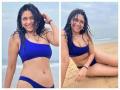 Mrunal Thakur sets internet on fire with her latest beach pics in blue bikini - Hindi News | Mrunal Thakur sets internet on fire with her latest beach pics in blue bikini | Latest entertainment Photos at Lokmattimes.com