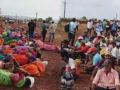 Maharashtra: More than 30 women held during protest at refinery site in Ratnagiri - Hindi News | Maharashtra: More than 30 women held during protest at refinery site in Ratnagiri | Latest maharashtra News at Lokmattimes.com