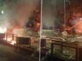 Maharashtra: 2 injured after massive fire guts three shops on Pune-Satara road - Hindi News | Maharashtra: 2 injured after massive fire guts three shops on Pune-Satara road | Latest maharashtra News at Lokmattimes.com