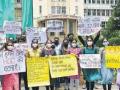 Mumbai: JJ Hospital ophthalmology dept resident doctors go on strike - Hindi News | Mumbai: JJ Hospital ophthalmology dept resident doctors go on strike | Latest maharashtra News at Lokmattimes.com