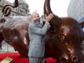 Popular sculptor, Arturo Di Modica of Wall Street bull dies after prolonged illness - Hindi News | Popular sculptor, Arturo Di Modica of Wall Street bull dies after prolonged illness | Latest international News at Lokmattimes.com