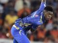 IPL 2020: West Indies pacer Alzarri Joseph spotted at Mumbai Indians camp in UAE - Hindi News | IPL 2020: West Indies pacer Alzarri Joseph spotted at Mumbai Indians camp in UAE | Latest cricket News at Lokmattimes.com