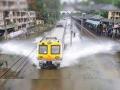 Central Railway officials inspect Thane station to check facilities during monsoon - Hindi News | Central Railway officials inspect Thane station to check facilities during monsoon | Latest maharashtra News at Lokmattimes.com