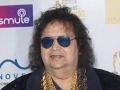 Bappi Lahiri’s ashes immersed in Hooghly by family members - Hindi News | Bappi Lahiri’s ashes immersed in Hooghly by family members | Latest entertainment News at Lokmattimes.com