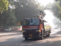 Delhi Pollution: PWD Vehicles Sprinkling Water to Combat Dust Pollution (Watch Video) - Hindi News | Delhi Pollution: PWD Vehicles Sprinkling Water to Combat Dust Pollution (Watch Video) | Latest national News at Lokmattimes.com