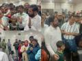 Pahalgam Terror Attack: Maharashtra Deputy CM Eknath Shinde Offer Emotional Support To Stranded Tourist in Srinagar, Assures Safe Return (Watch Video) - Hindi News | Pahalgam Terror Attack: Maharashtra Deputy CM Eknath Shinde Offer Emotional Support To Stranded Tourist in Srinagar, Assures Safe Return (Watch Video) | Latest national News at Lokmattimes.com