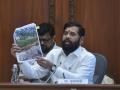 Maharashtra CM Eknath Shinde Takes Serious Note of Potholes and Traffic Jams on Highways in Several Districts - Hindi News | Maharashtra CM Eknath Shinde Takes Serious Note of Potholes and Traffic Jams on Highways in Several Districts | Latest maharashtra News at Lokmattimes.com