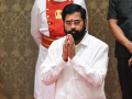 Maharashtra: Chief Minister Eknath Shinde's Helicopter Forced to Land in Satara Due to Bad Weather Conditions - Hindi News | Maharashtra: Chief Minister Eknath Shinde's Helicopter Forced to Land in Satara Due to Bad Weather Conditions | Latest maharashtra News at Lokmattimes.com