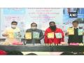Ramdev releases scientific research paper on 'first evidence-based medicine for COVID-19' - Hindi News | Ramdev releases scientific research paper on 'first evidence-based medicine for COVID-19' | Latest national News at Lokmattimes.com