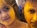 Akshay shares a goofy Holi moment with daughter Nitara, uges everyone stay indoors - Hindi News | Akshay shares a goofy Holi moment with daughter Nitara, uges everyone stay indoors | Latest entertainment News at Lokmattimes.com