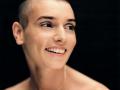 Legendary Irish singer Sinead O'Connor passes away at 56 - Hindi News | Legendary Irish singer Sinead O'Connor passes away at 56 | Latest entertainment News at Lokmattimes.com