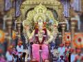 Watch: Mumbaikars get first glimpse of 'Lalbaugcha Raja' - Hindi News | Watch: Mumbaikars get first glimpse of 'Lalbaugcha Raja' | Latest maharashtra News at Lokmattimes.com