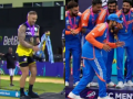 Faf du Plessis Recreates Rohit Sharma's Iconic Trophy Celebration After Saint Lucia Kings Win CPL 2024 Title (Watch Video) - Hindi News | Faf du Plessis Recreates Rohit Sharma's Iconic Trophy Celebration After Saint Lucia Kings Win CPL 2024 Title (Watch Video) | Latest cricket News at Lokmattimes.com