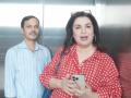 Farah Khan Warns Netizens About Fake Social Media Account Impersonating Her Cook Dilip - Hindi News | Farah Khan Warns Netizens About Fake Social Media Account Impersonating Her Cook Dilip | Latest entertainment News at Lokmattimes.com