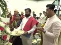 Ganesh Chaturthi 2022: CM Eknath Shinde offers prayers to Lord Ganesha at his residence - Hindi News | Ganesh Chaturthi 2022: CM Eknath Shinde offers prayers to Lord Ganesha at his residence | Latest maharashtra News at Lokmattimes.com