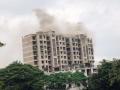 Fire breaks out at residential building in Mumbai, no casualties reported - Hindi News | Fire breaks out at residential building in Mumbai, no casualties reported | Latest maharashtra News at Lokmattimes.com