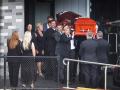 Shane Warne laid to rest at Melbourne, family and friends bid emotional good-bye to spin legend - Hindi News | Shane Warne laid to rest at Melbourne, family and friends bid emotional good-bye to spin legend | Latest cricket News at Lokmattimes.com