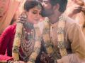 Nayanthara, Vignesh Shivan share first pic as newlyweds - Hindi News | Nayanthara, Vignesh Shivan share first pic as newlyweds | Latest entertainment News at Lokmattimes.com