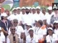 CM Eknath Shinde participates in G20 Mega beach clean-up at Mumbai's Juhu Beach - Hindi News | CM Eknath Shinde participates in G20 Mega beach clean-up at Mumbai's Juhu Beach | Latest maharashtra News at Lokmattimes.com