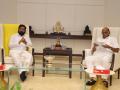 Mumbai: NCP chief Sharad Pawar meets Maharashtra CM Eknath Shinde - Hindi News | Mumbai: NCP chief Sharad Pawar meets Maharashtra CM Eknath Shinde | Latest maharashtra News at Lokmattimes.com