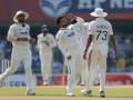 IND vs SA 2nd Test Day 1: Kuldeep Yadav Takes 3 Wickets as India Reduce South Africa to 247/6 at Stumps - Hindi News | IND vs SA 2nd Test Day 1: Kuldeep Yadav Takes 3 Wickets as India Reduce South Africa to 247/6 at Stumps | Latest cricket News at Lokmattimes.com