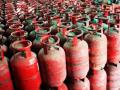 LPG Cylinder: Govt soon to reduce weight of domestic gas cylinder ? - Hindi News | LPG Cylinder: Govt soon to reduce weight of domestic gas cylinder ? | Latest national News at Lokmattimes.com