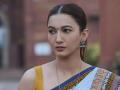 Gauahar Khan urges car owners not to throw garbage from their vehicle windows - Hindi News | Gauahar Khan urges car owners not to throw garbage from their vehicle windows | Latest entertainment News at Lokmattimes.com