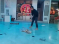 Gautam Gambhir Mops Shiv Mandir Premises in Delhi's Karol Bagh as Part of Cleanliness Drive - Video - Hindi News | Gautam Gambhir Mops Shiv Mandir Premises in Delhi's Karol Bagh as Part of Cleanliness Drive - Video | Latest national News at Lokmattimes.com