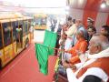 CM Yogi Adityanath Flags Off 100 E-Buses in Ayodhya Ahead of Ram Temple Event - Hindi News | CM Yogi Adityanath Flags Off 100 E-Buses in Ayodhya Ahead of Ram Temple Event | Latest national News at Lokmattimes.com
