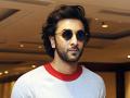 Ranbir Kapoor escapes unhurt in car accident - Hindi News | Ranbir Kapoor escapes unhurt in car accident | Latest entertainment News at Lokmattimes.com