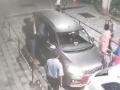 Mumbai: Audi Car Owner Assaults Ola Driver After Cab Hits His High-End Vehicle In Ghatkopar (Watch Video) - Hindi News | Mumbai: Audi Car Owner Assaults Ola Driver After Cab Hits His High-End Vehicle In Ghatkopar (Watch Video) | Latest mumbai News at Lokmattimes.com