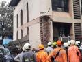 Maharashtra: 5 injured as part of balcony of ground-plus two-storey structure collapses in Vile Parle - Hindi News | Maharashtra: 5 injured as part of balcony of ground-plus two-storey structure collapses in Vile Parle | Latest maharashtra News at Lokmattimes.com